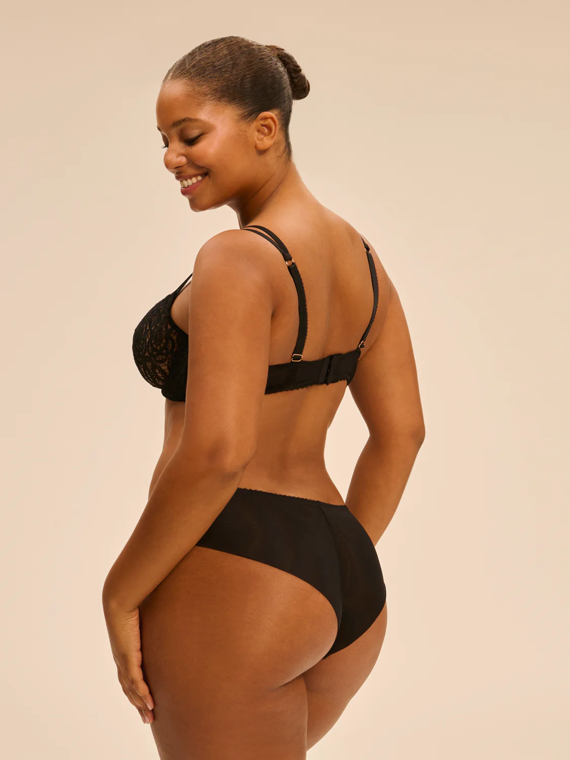 Half cup bra - Black - Image 13