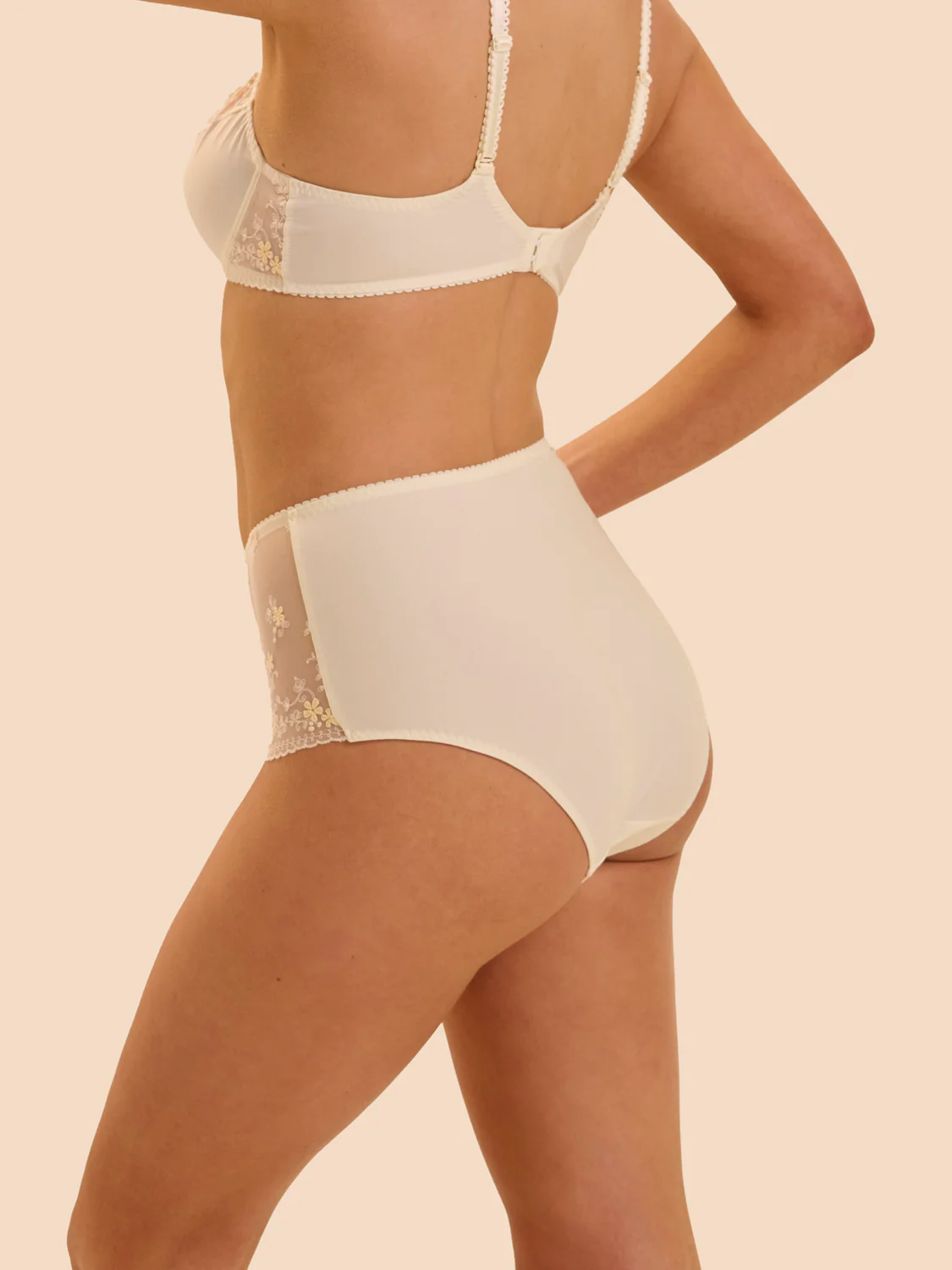 High-waist brief - Natural - Image 2