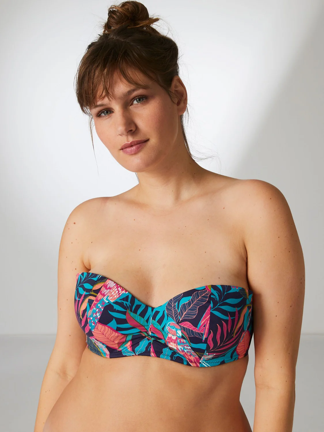 Moulded wireless bandeau bikini top - Cosmos blue - Image 2