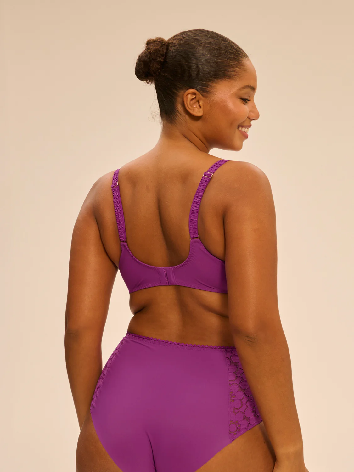 Plunging full cup bra - Divine Purple - Image 2