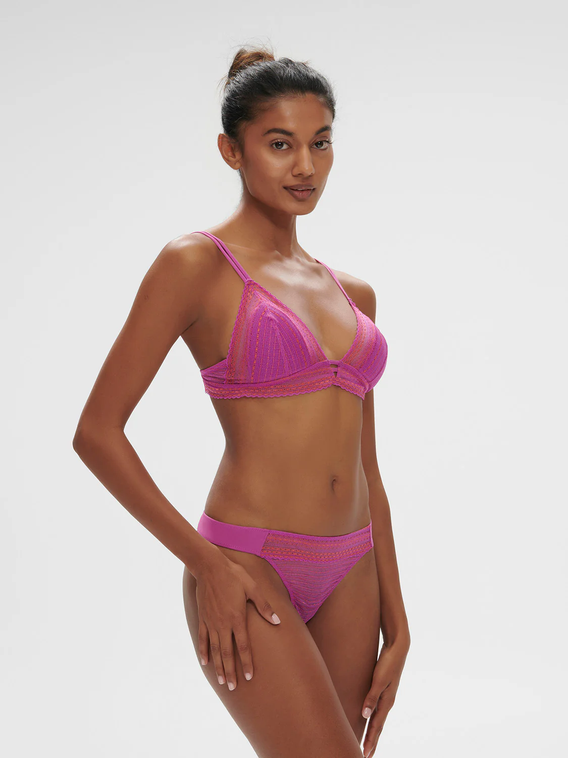 Soft cup triangle bra - Energy Pink - Image 4