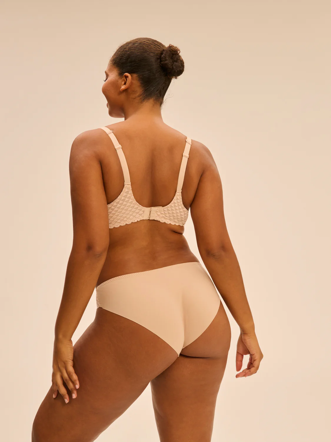 Spacer plunge bra - Peau rosée - Image 15