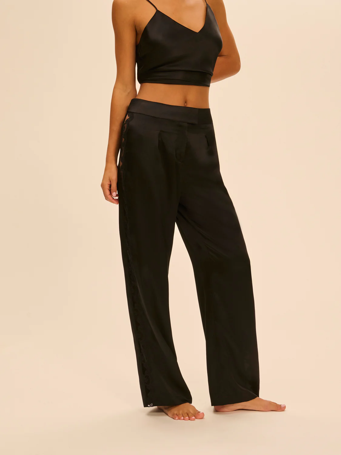 Trousers with embroidery - Black - Image 2