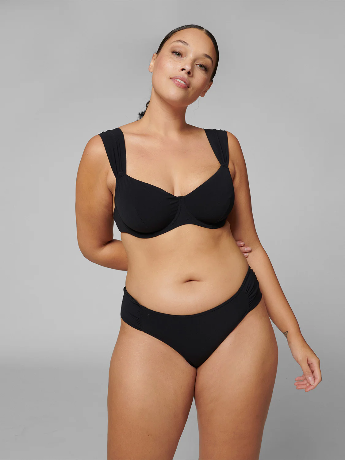 Underwired bikini top - Black - Image 2